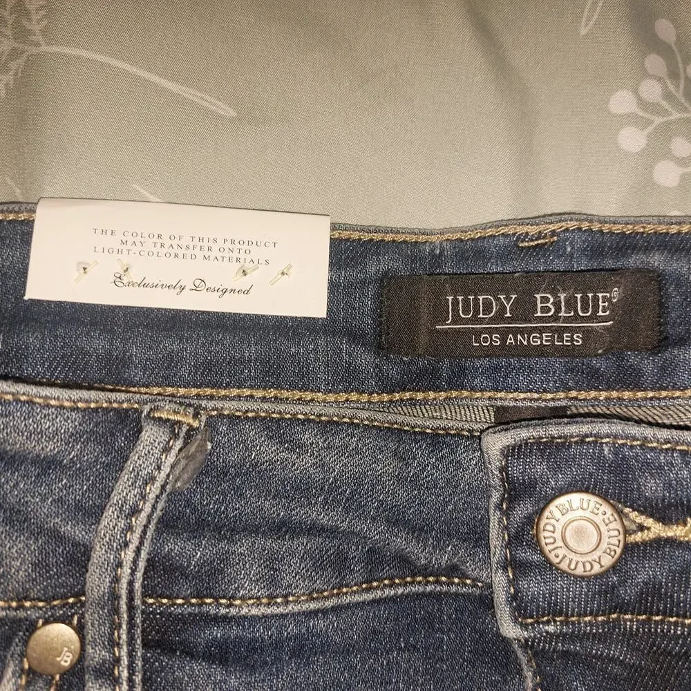 Judy Blue 3XL Cut off Raw Hem tummy Control Distressed Shorts Vacation Resort - Picture 3 of 12